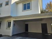 Casa en venta en El Uro, Carretera Nacional, Monterrey, N.L