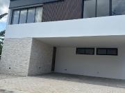 Casa en venta en el Yucatán Country Club, Oasis, Mérida,... Casa en venta en el Yucatán Country Club, Oasis, Mérida,...