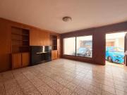 Casa en VENTA en EMBAJADORAS con Cochera