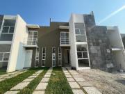 CASA EN VENTA EN EMILIANO ZAPATA CON ALBERCA