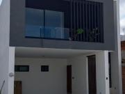 CASA EN VENTA EN EN FRACC LOMAS DEL DORADO