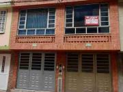 casa en venta en Engativa centauros PERMUTO