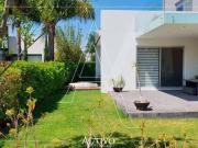 Casa en venta en equina, frente a parque y área verde El...