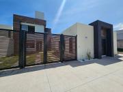 CASA EN VENTA EN ESMERALDA, ARAUCARIA 6 MONACO 5F