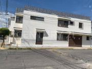 Casa en Venta, en Esquina, con 4 Recámaras. Col. El...