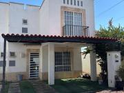 Casa en Venta En esquina con Terreno excedente