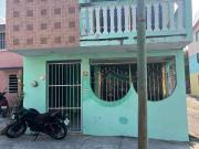 Casa en Venta en Esquina de Andador Ébano y Sauce....