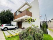 Casa en Venta en Esquina en Coto, Bosques Vallarta