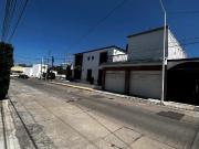 Casa en Venta en esquina en Lomas del Campestre,500...