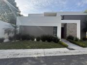 Casa en Venta en esquina rec en pb priv carolco carr...