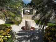 CASA EN VENTA EN ESQUINA UBICADA EN BENITO JUAREZ NORTE,...