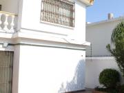 Casa en VENTA en esquina Vista Hermosa