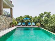 Casa en venta en Estepona, Altos de Estepona. Chalet...