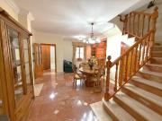 Casa en venta en Estepona, Centro. Casa familiar con...