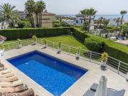 Casa en venta en Estepona, Guadalobón. Magnífica Villa...