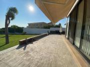 Chalet en venta en Estepona, Las Lomas. Chalet...