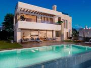 Casa en venta en Estepona, Nueva Atalaya. Casas.