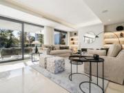 Casa en venta en Estepona, Nueva Atalaya. Casas.