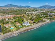 Casa en venta en Estepona, Paraiso Barronal. Casa en...