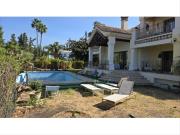 Casa en venta en Estepona, Paraiso Barronal. Villa para...
