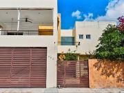 CASA EN VENTA EN EXCELENTE UBICACIÓN DE SAN RAMÓN NORTE,...