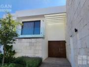 Casa en venta en excelente ubicación en El Campanario Casa en venta en excelente ubicación en El Campanario