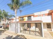 CASA EN VENTA EN EXCELENTE UBICACIÓN !, Recuperacion...