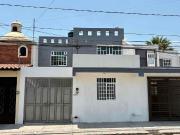 CASA EN VENTA EN EXCELENTES CONDICIONES DE 4 RECÁMARAS...