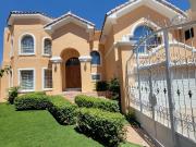 CASA EN VENTA, EN EXCELETE UBICACION, 3 RECAMRAS 3...