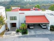 Casa en venta en exclusivo sector Rincón de la Sierra,...