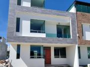 CASA EN VENTA EN EXPLANADA SUR CON 3 RECÁMARAS, ESTUDIO...