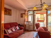 Casa en venta en Ezcaray. UNIFAMILIAR CON 3...