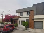 CASA EN VENTA EN FACULTAD DE DERECHO, MAESTROS...