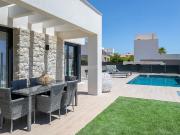 Casa en venta en Finestrat, Golf Bahía. FINESTRAT HILLS...