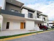 CASA EN VENTA EN FLAMINGOS, NAYARIT A TAN SOLO 5 MINUTOS...