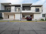 Casa en Venta en Flamingos residencial en coto los Cedros