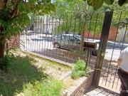 Casa en venta en FLORES, 5 AMBIENTES CON PARQUE Y PISCINA