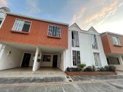 Casa En Venta En Floridablanca En Canaveral V196355