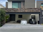 Casa en Venta en Fontana Residencial, Santiago, Nuevo León