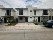 CASA EN VENTA EN FRACC ALTARA II COTO CON ALBERCA