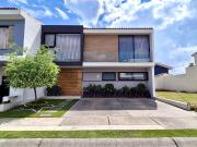 Casa en venta en Fracc. Bosques de Santa Anita, Tlajomulco