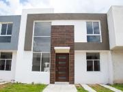 CASA EN VENTA EN FRACC. CERRADO