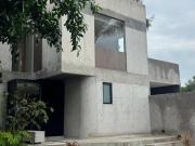 Casa en venta en fracc. con vigilancia. Acapantzingo,...