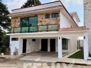 Casa en venta en Fracc. La Trinidad– Casa en venta en...