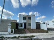 CASA EN VENTA EN FRACC. LO HEROES
