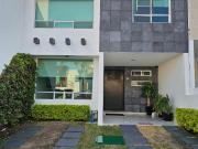 Casa en venta en Fracc. Lomas del Valle, 24 sur,...