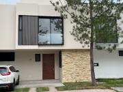 Casa en Venta en Fracc. Privanza Coto Terma Solares