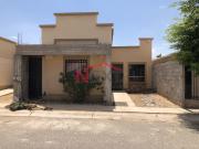 CASA EN VENTA EN FRACC. PUERTA DEL REY