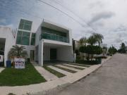 Casa en VENTA en Fracc. Residencial del Lago, Carmen,...