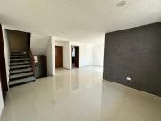 Casa en venta en Fracc Rincón Arboledas Cerca las torres...